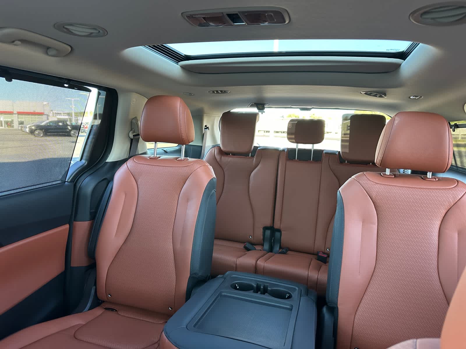 New 2027 Kia Carnival MPV Van