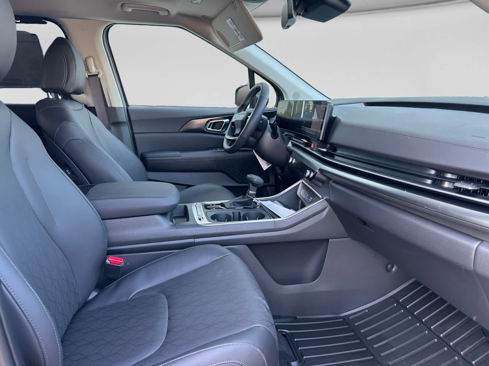 New 2027 Kia Carnival MPV Van