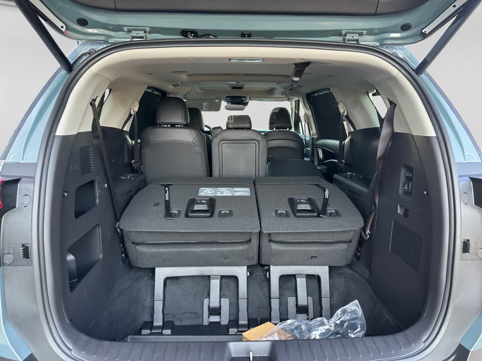 New 2027 Kia Carnival MPV Van