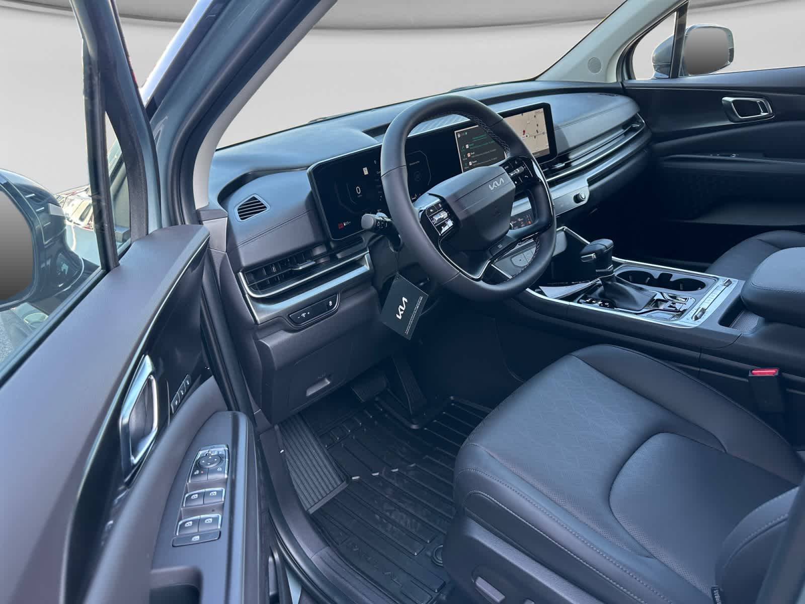 New 2027 Kia Carnival MPV Van