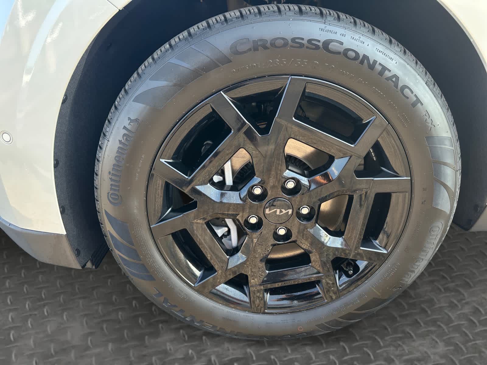 New 2027 Kia Carnival MPV Hybrid Van