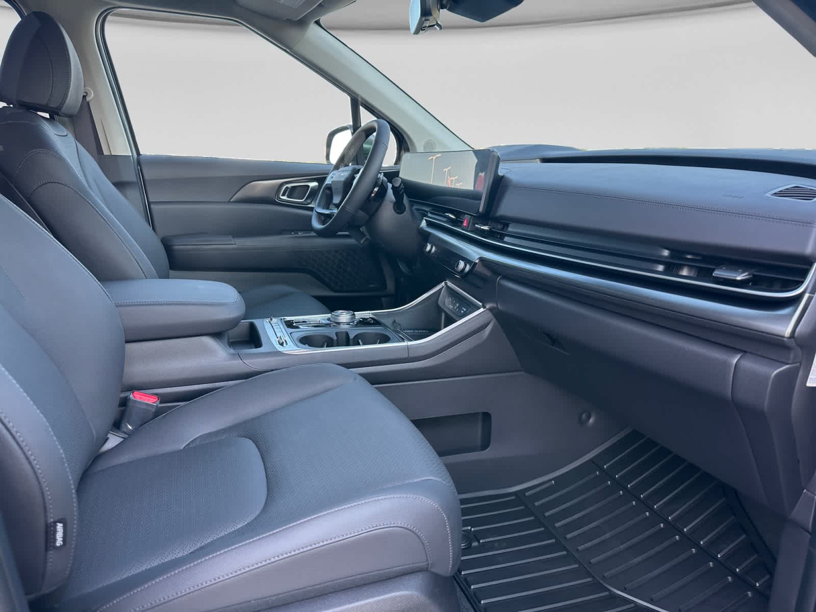 New 2027 Kia Carnival MPV Hybrid Van