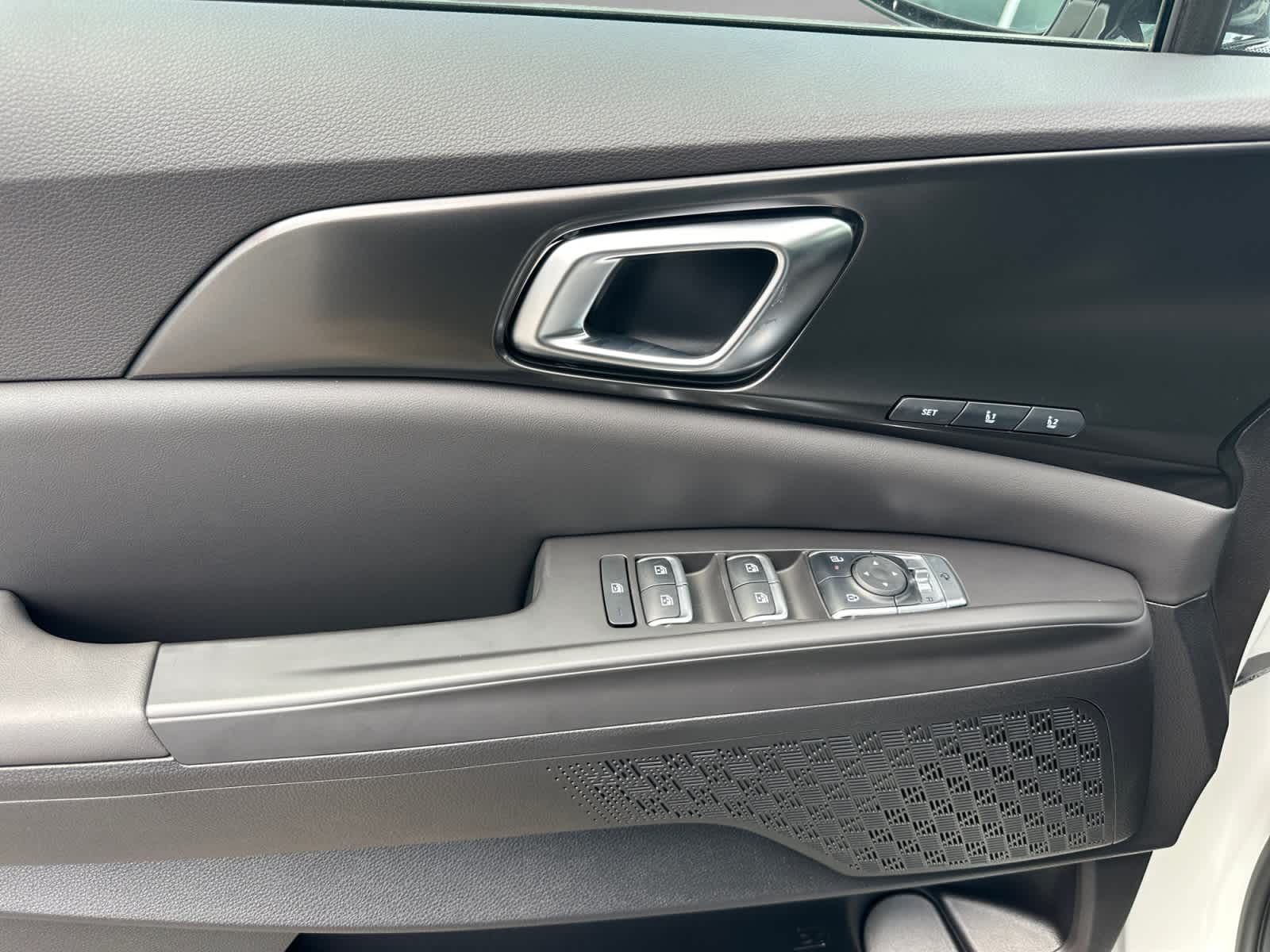 New 2027 Kia Carnival MPV Hybrid Van