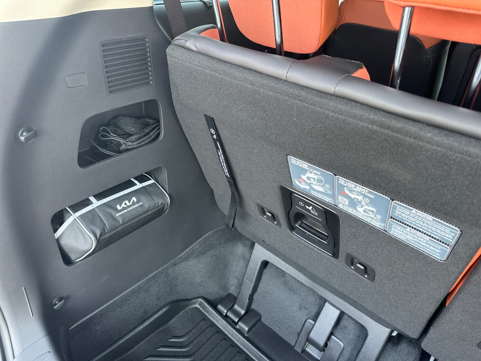 New 2027 Kia Carnival MPV Hybrid Van