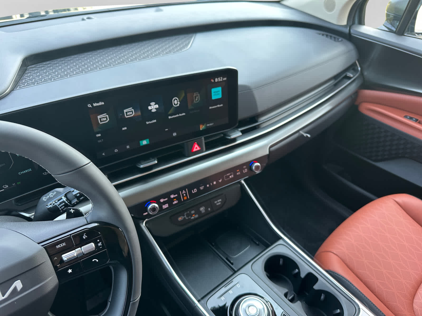 New 2027 Kia Carnival MPV Hybrid Van