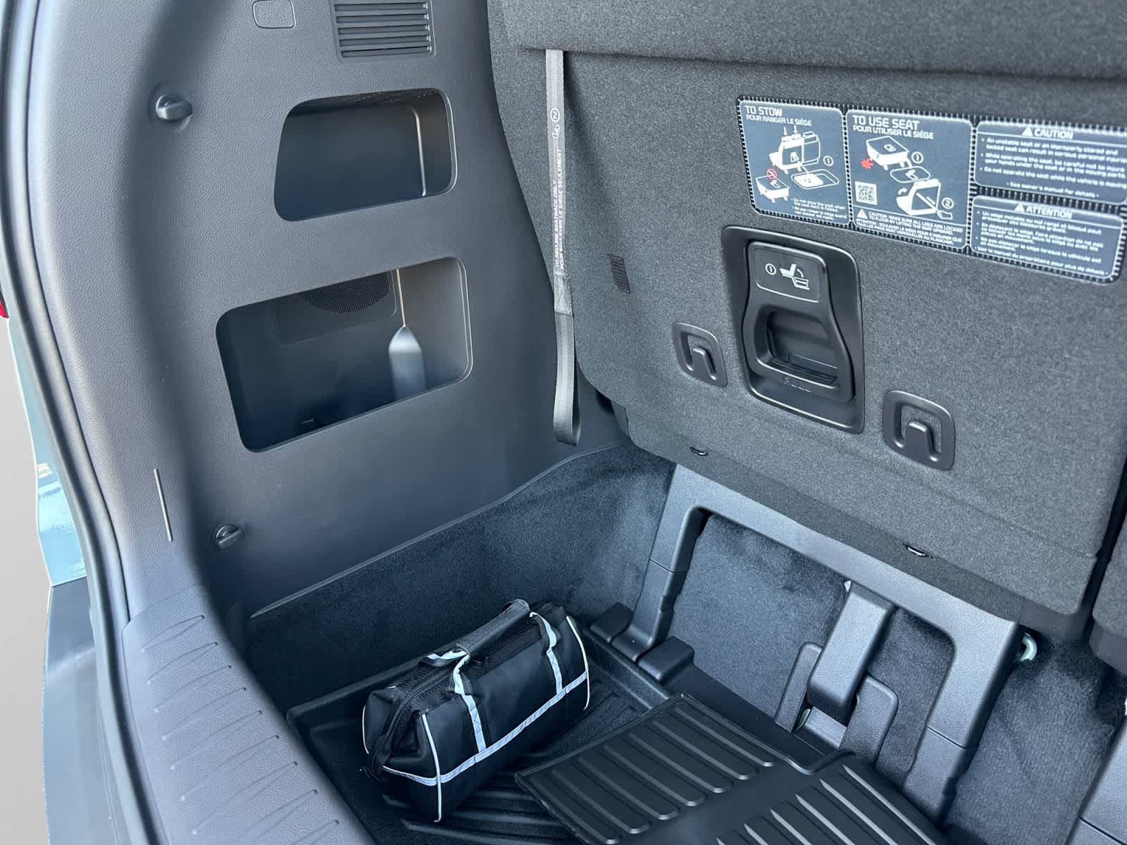 New 2027 Kia Carnival MPV Hybrid Van