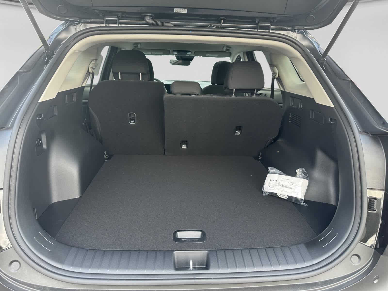 2026 Kia Sportage LX Hybrid - Photo 19