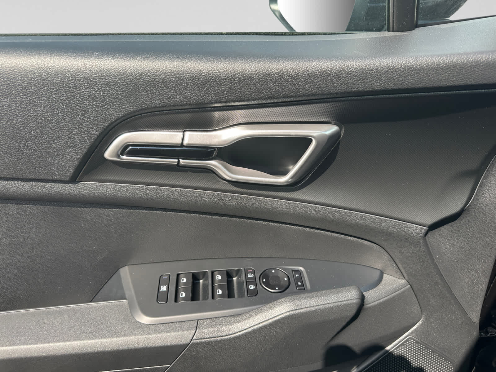 2026 Kia Sportage LX Hybrid - Photo 11