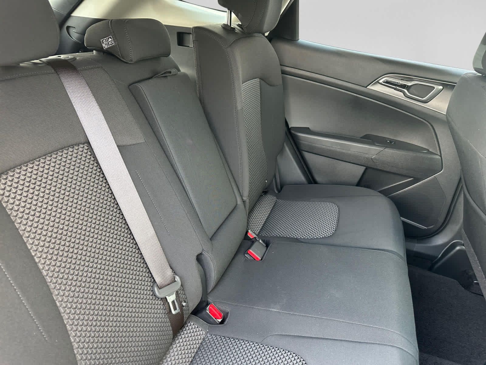 2026 Kia Sportage LX Hybrid - Photo 17