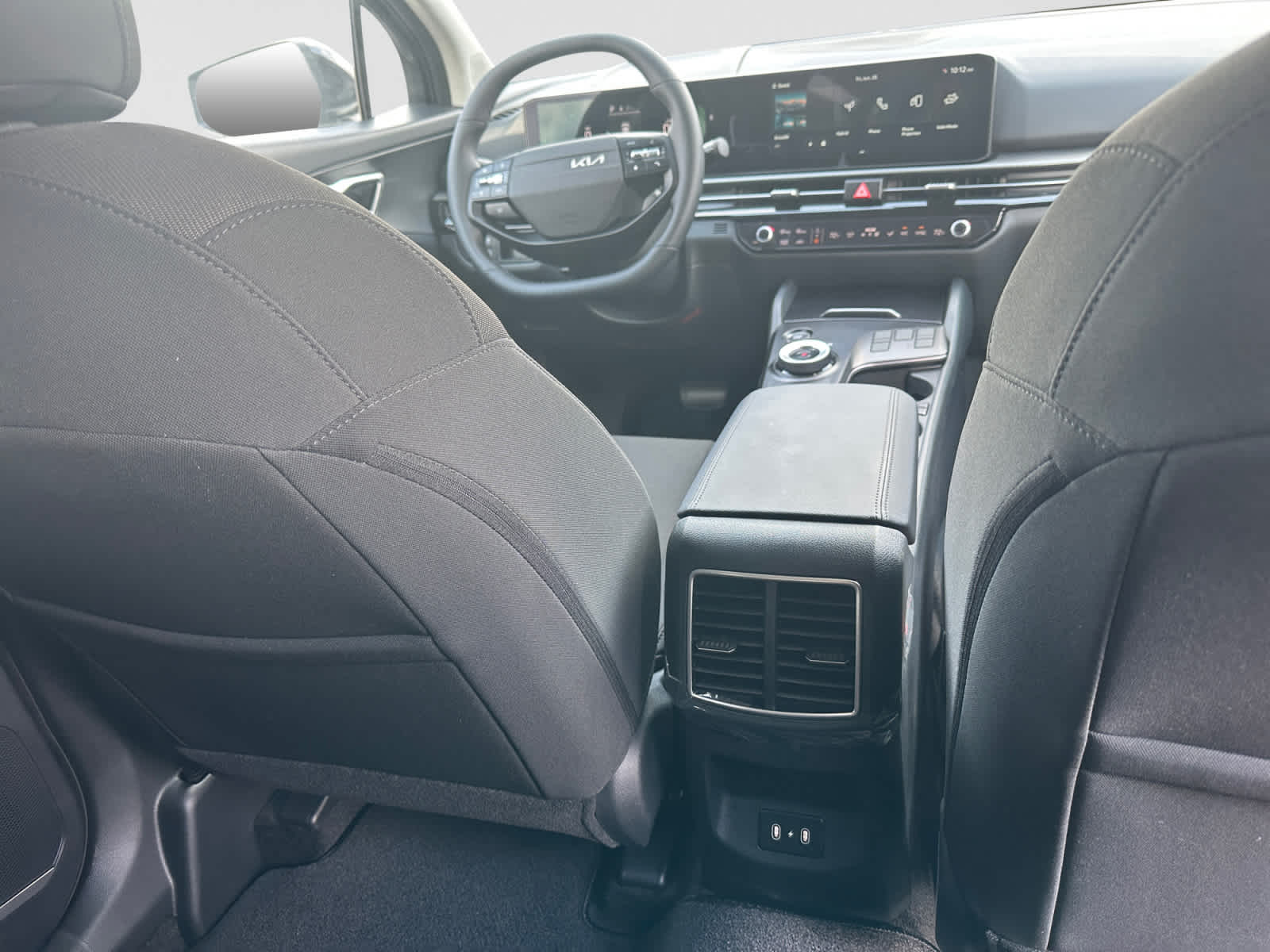 2026 Kia Sportage LX Hybrid - Photo 18