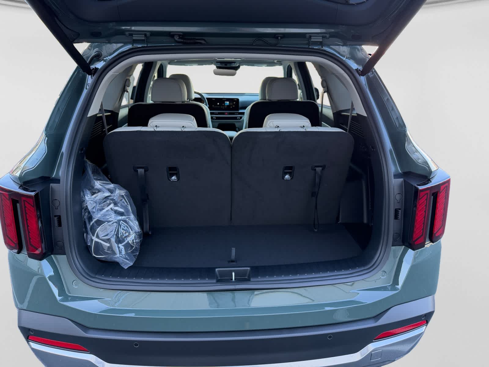 New 2026 Kia Sorento Hybrid SUV