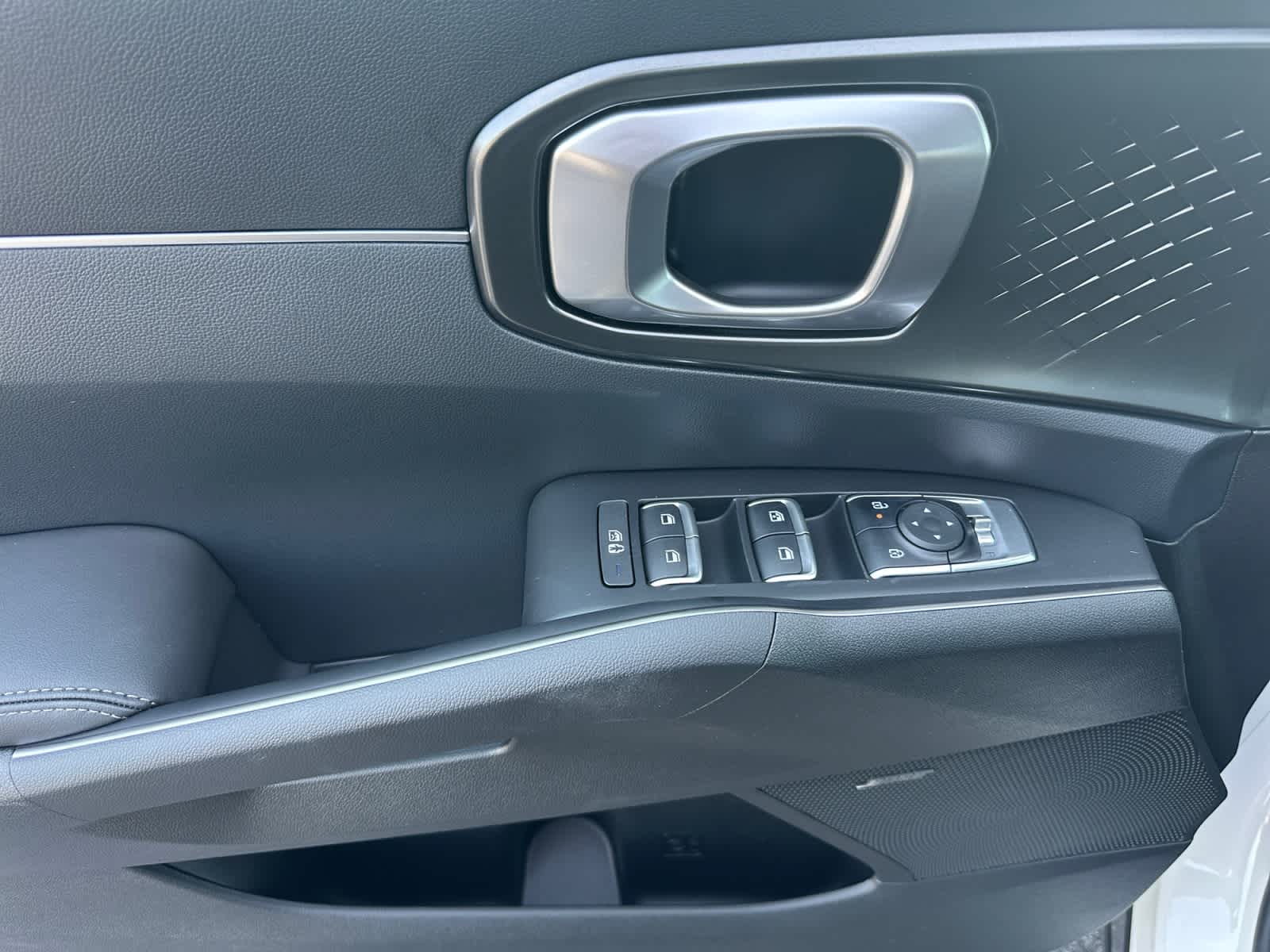 New 2026 Kia Sorento Hybrid SUV