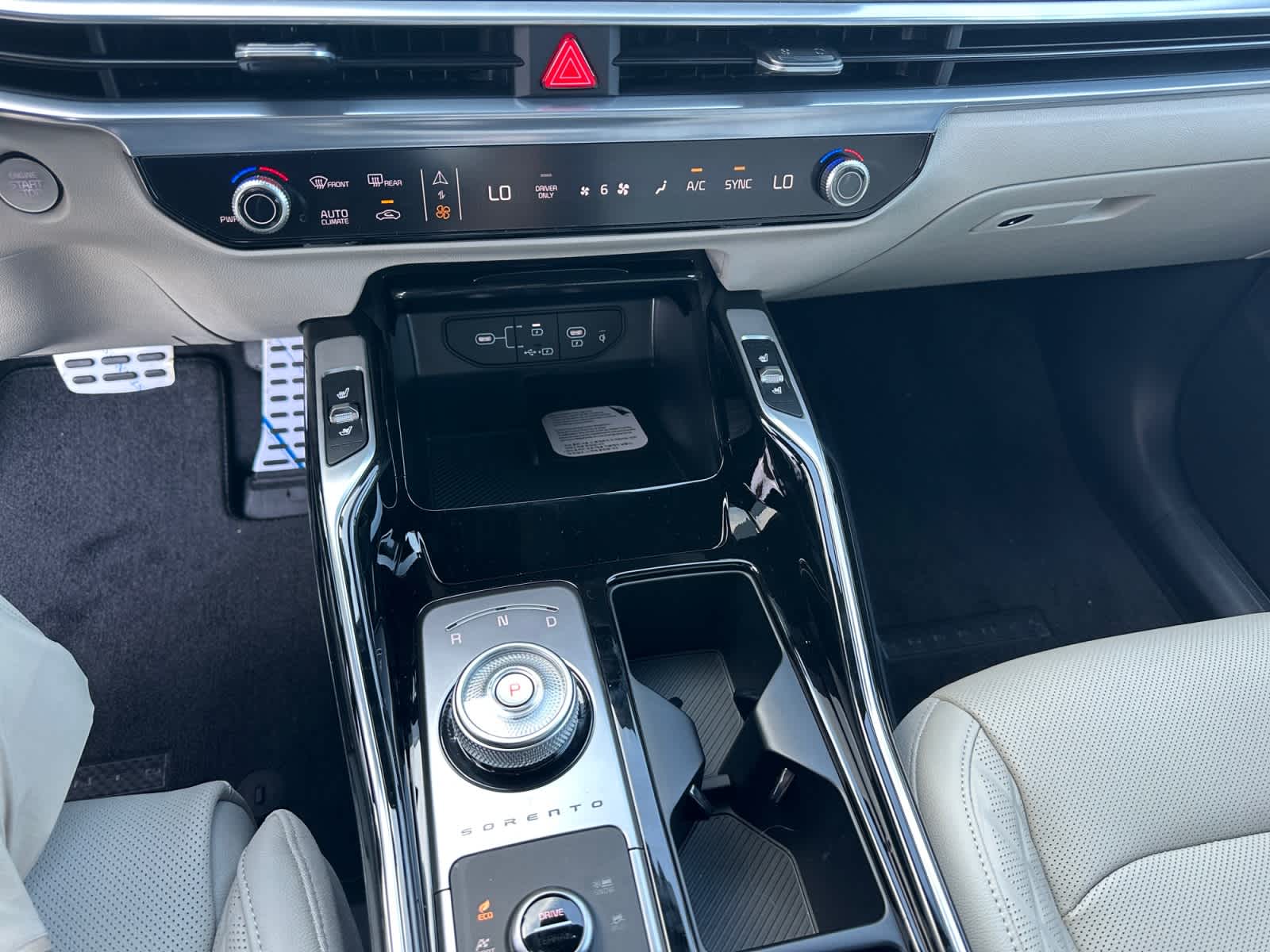 New 2026 Kia Sorento Hybrid SUV