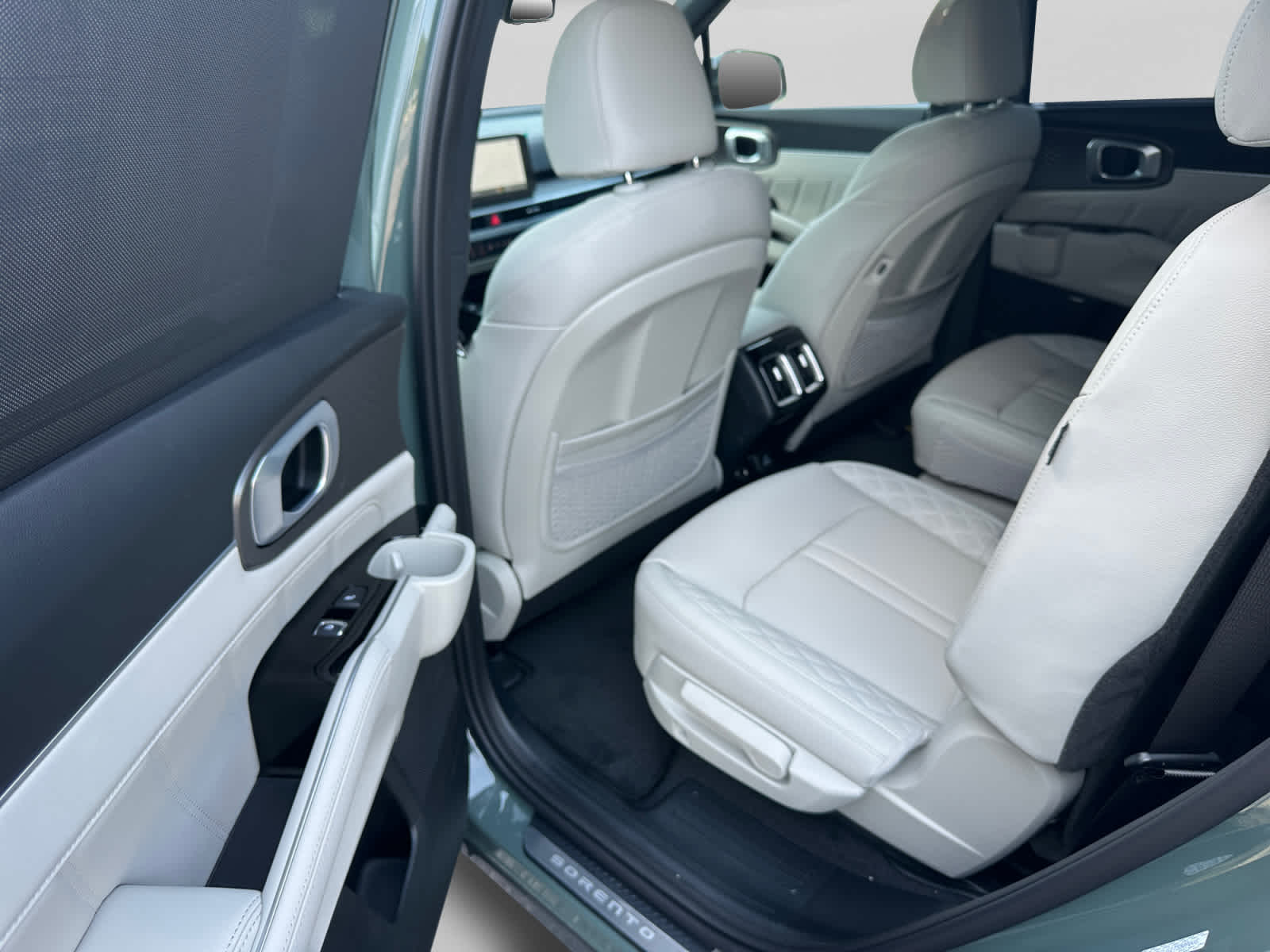 New 2026 Kia Sorento Hybrid SUV