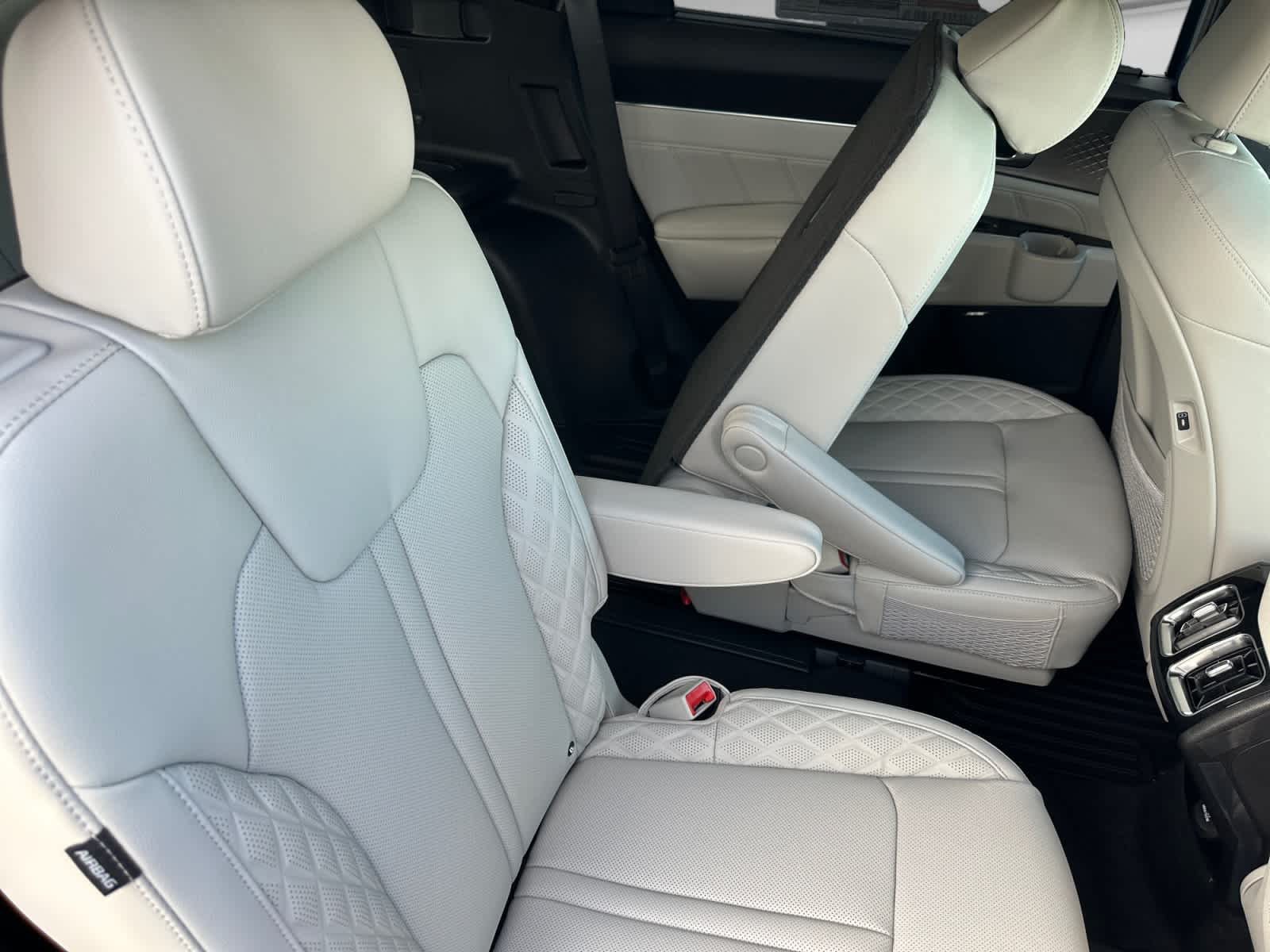 New 2026 Kia Sorento Hybrid SUV
