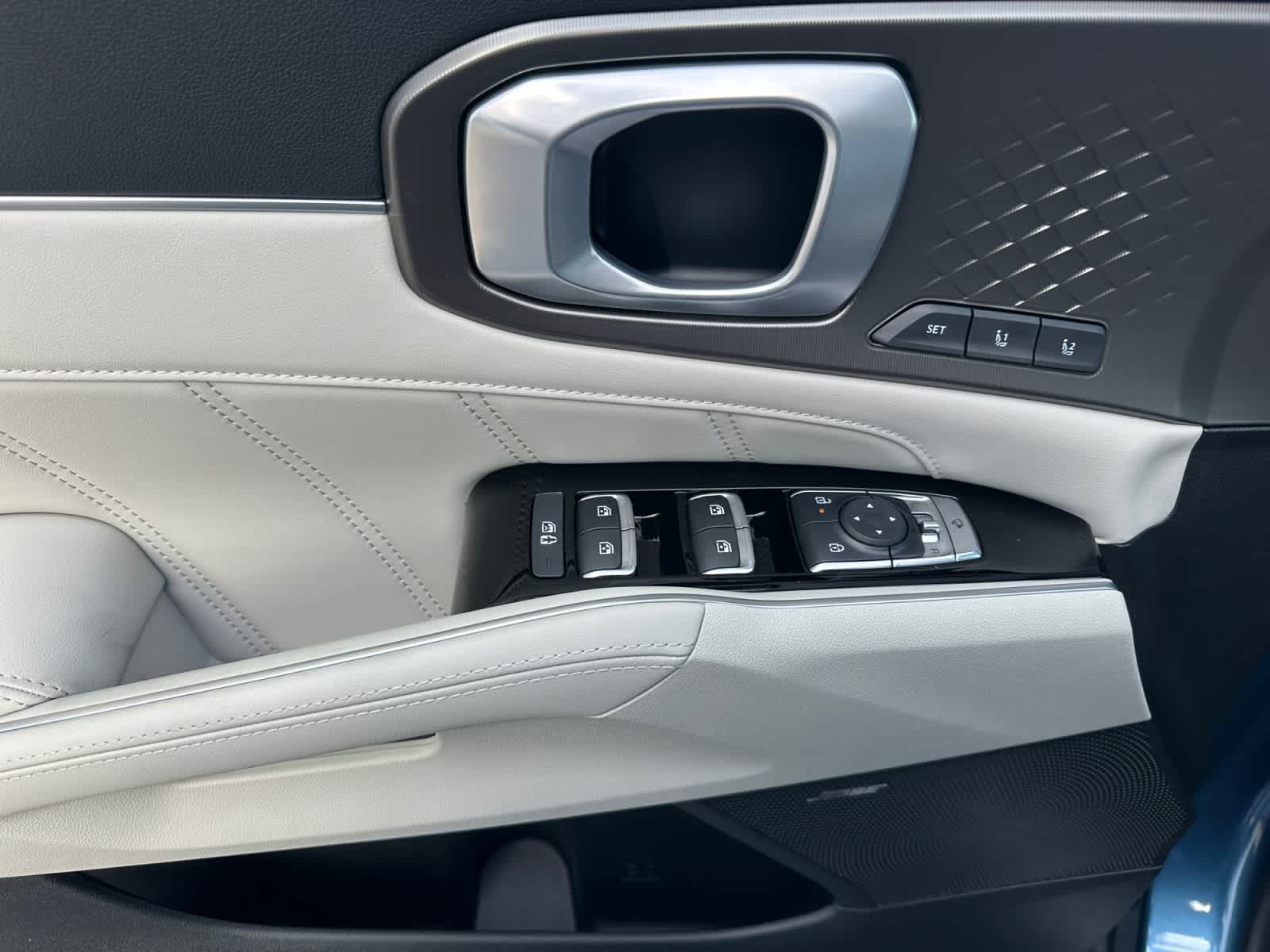 New 2026 Kia Sorento Hybrid SUV
