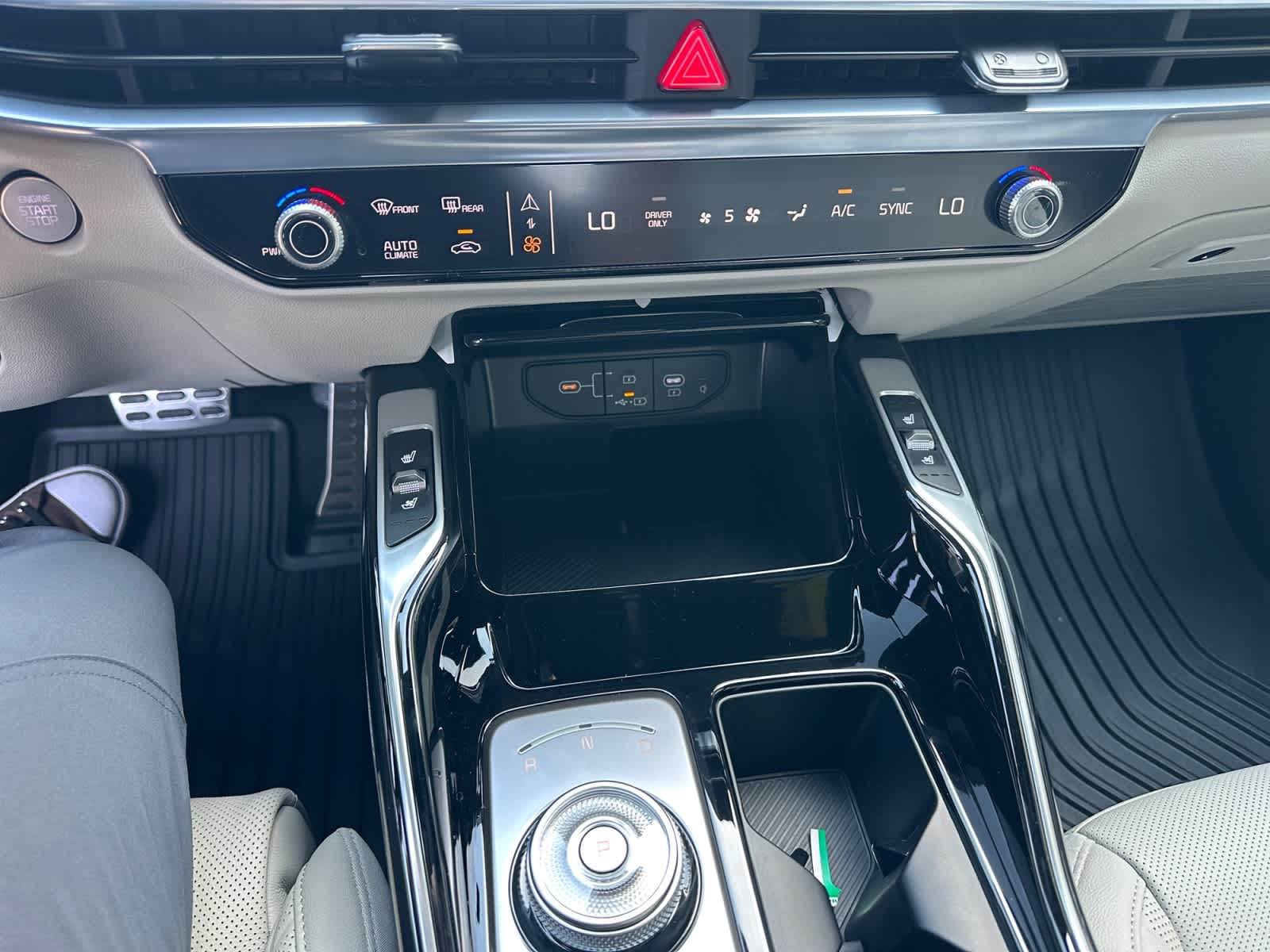 New 2026 Kia Sorento Hybrid SUV