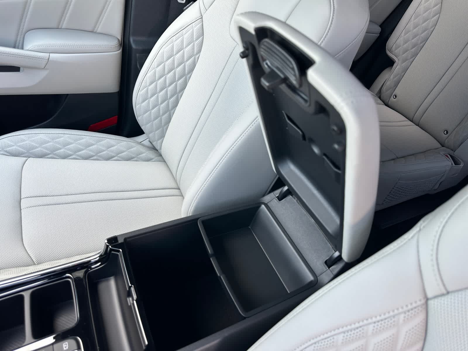 New 2026 Kia Sorento Hybrid SUV