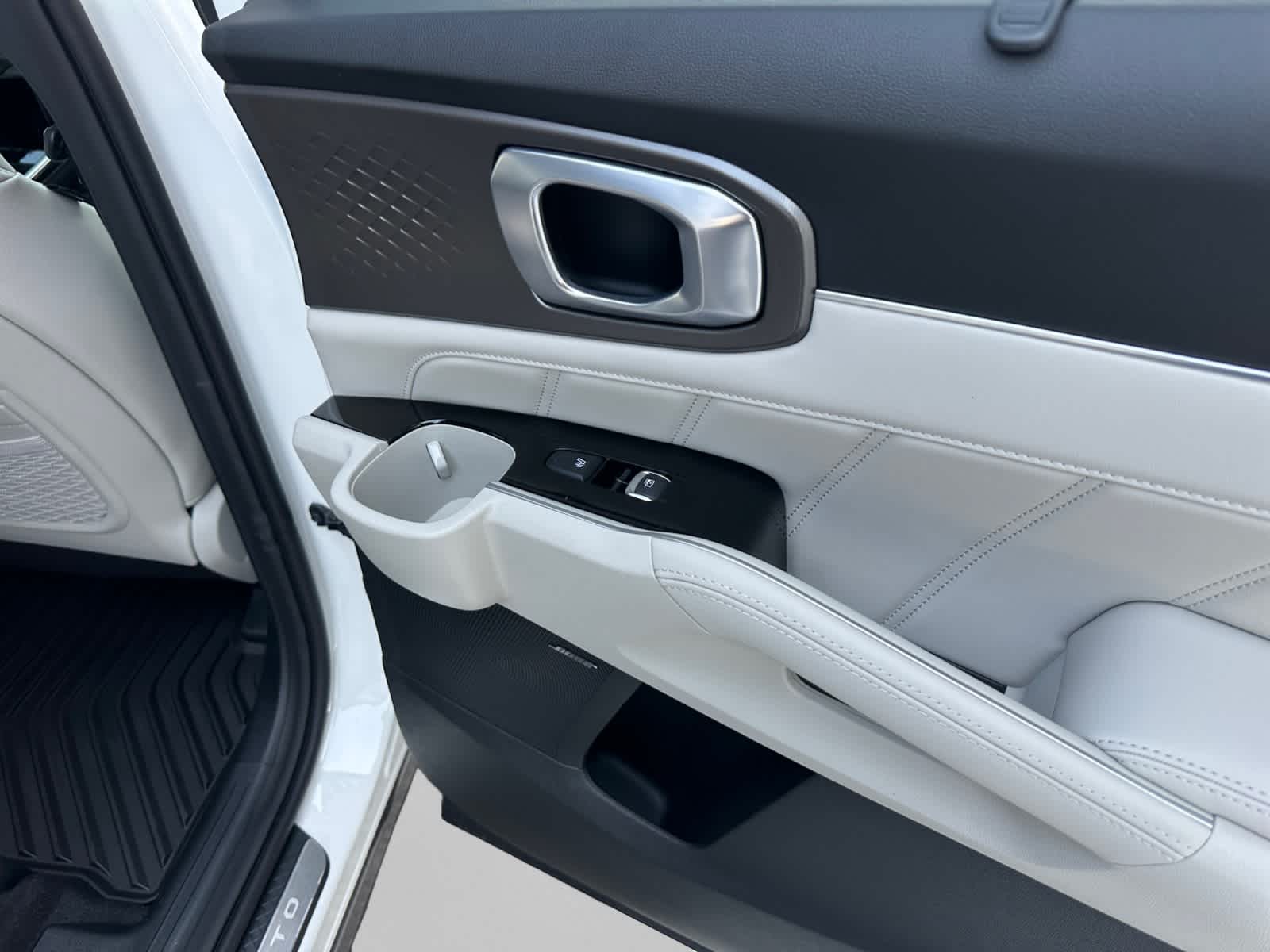 New 2026 Kia Sorento Hybrid SUV