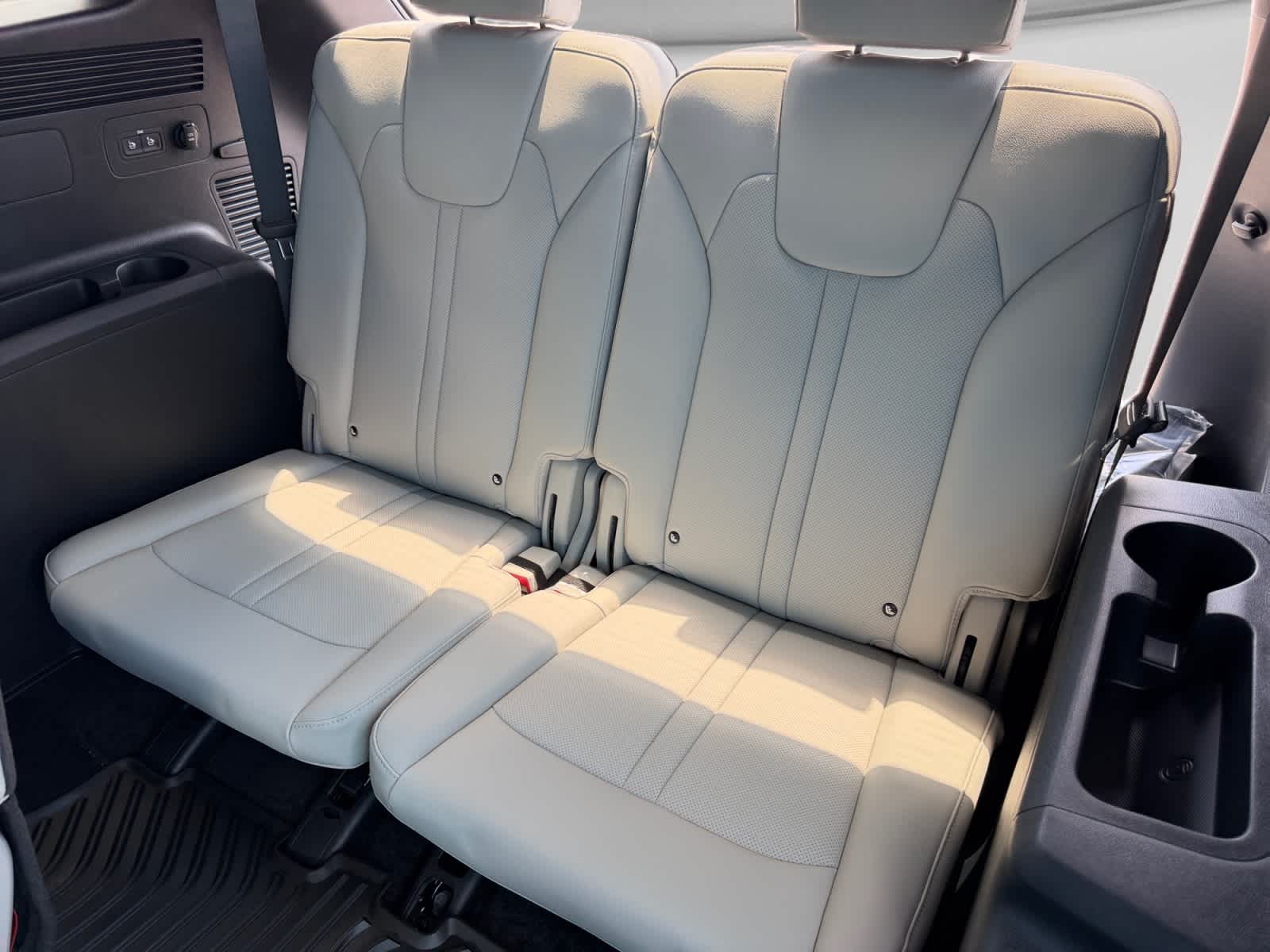 New 2026 Kia Sorento Hybrid SUV