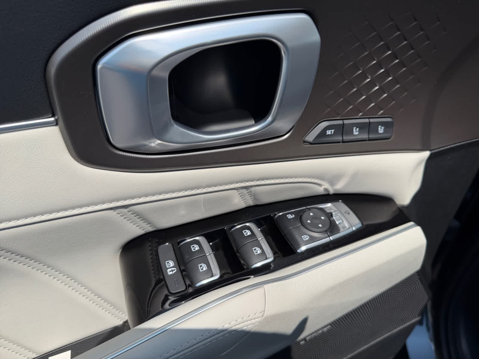 New 2026 Kia Sorento Hybrid SUV