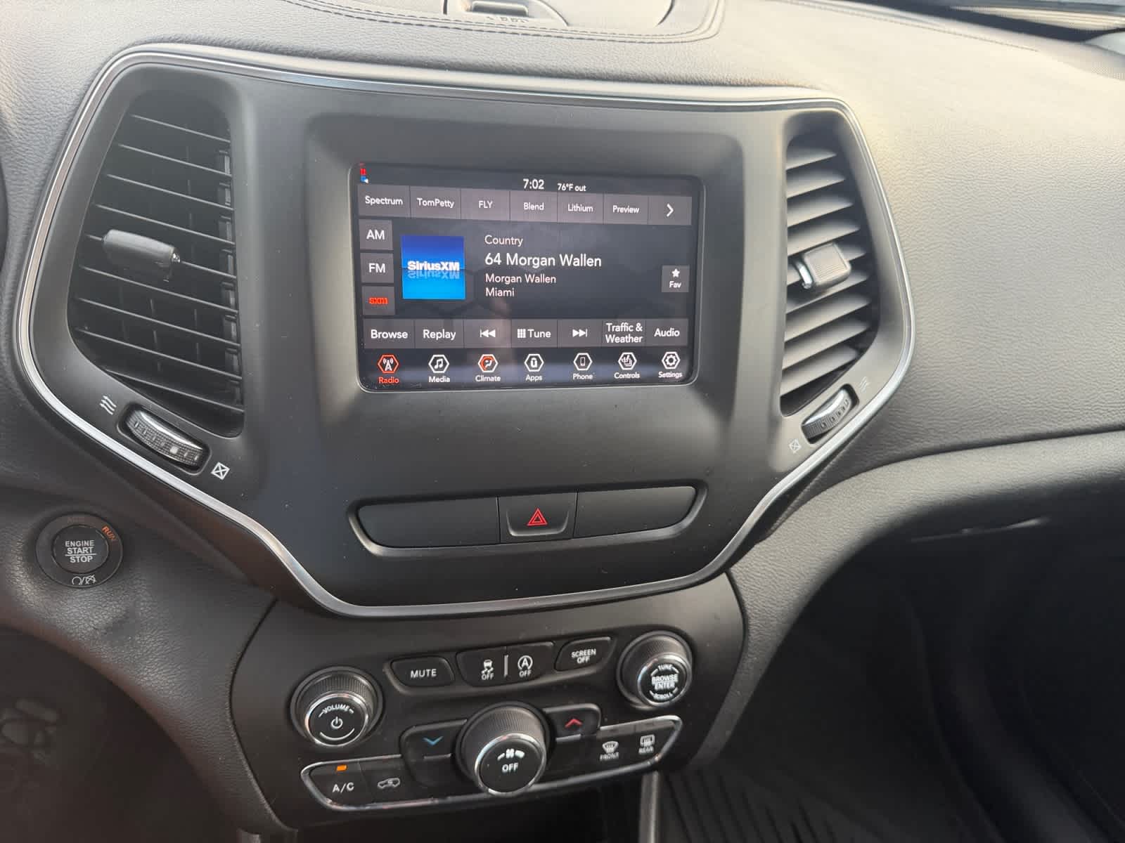 Used 2019 Jeep Cherokee SUV