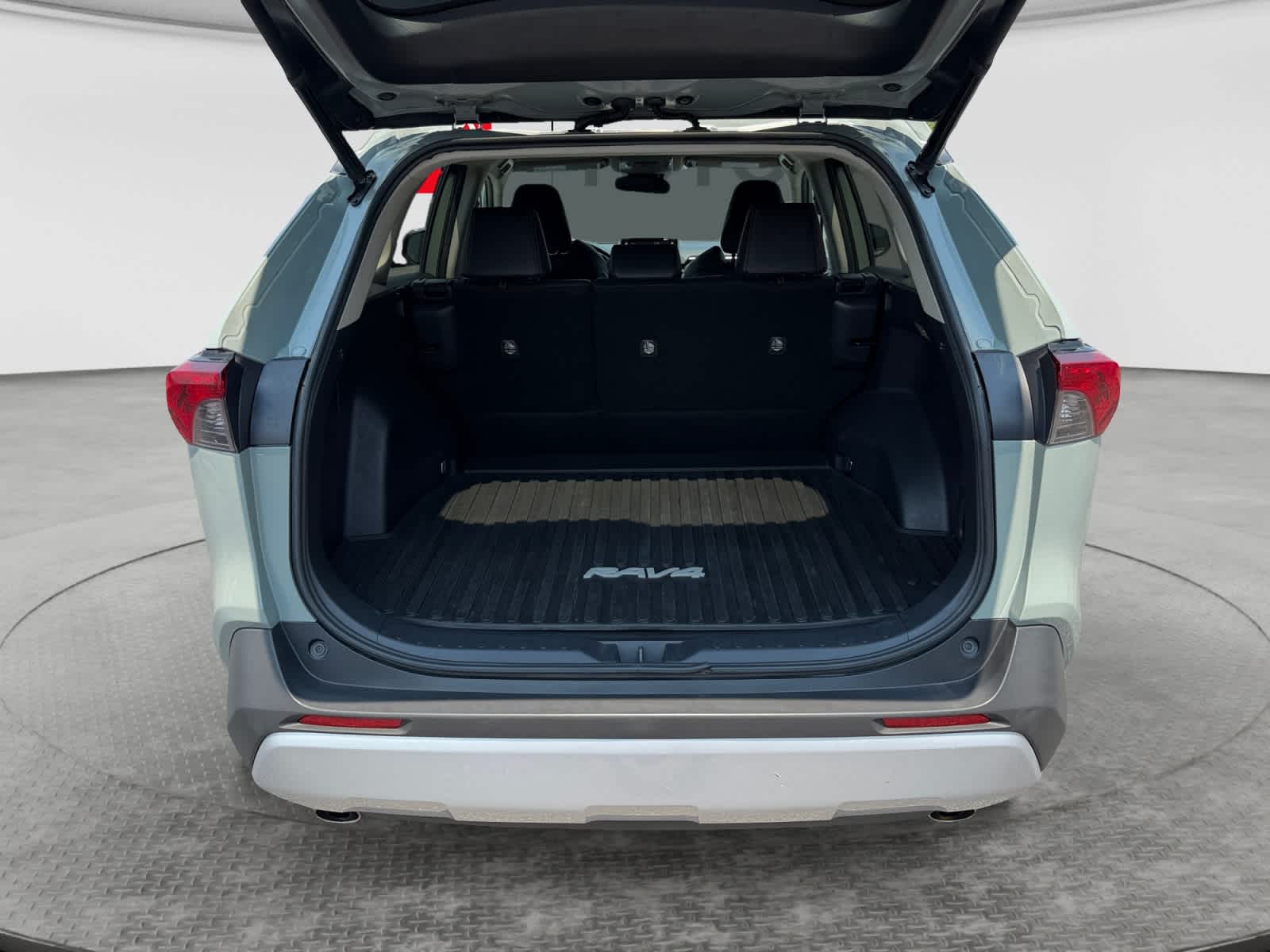 Used 2019 Toyota RAV4 SUV