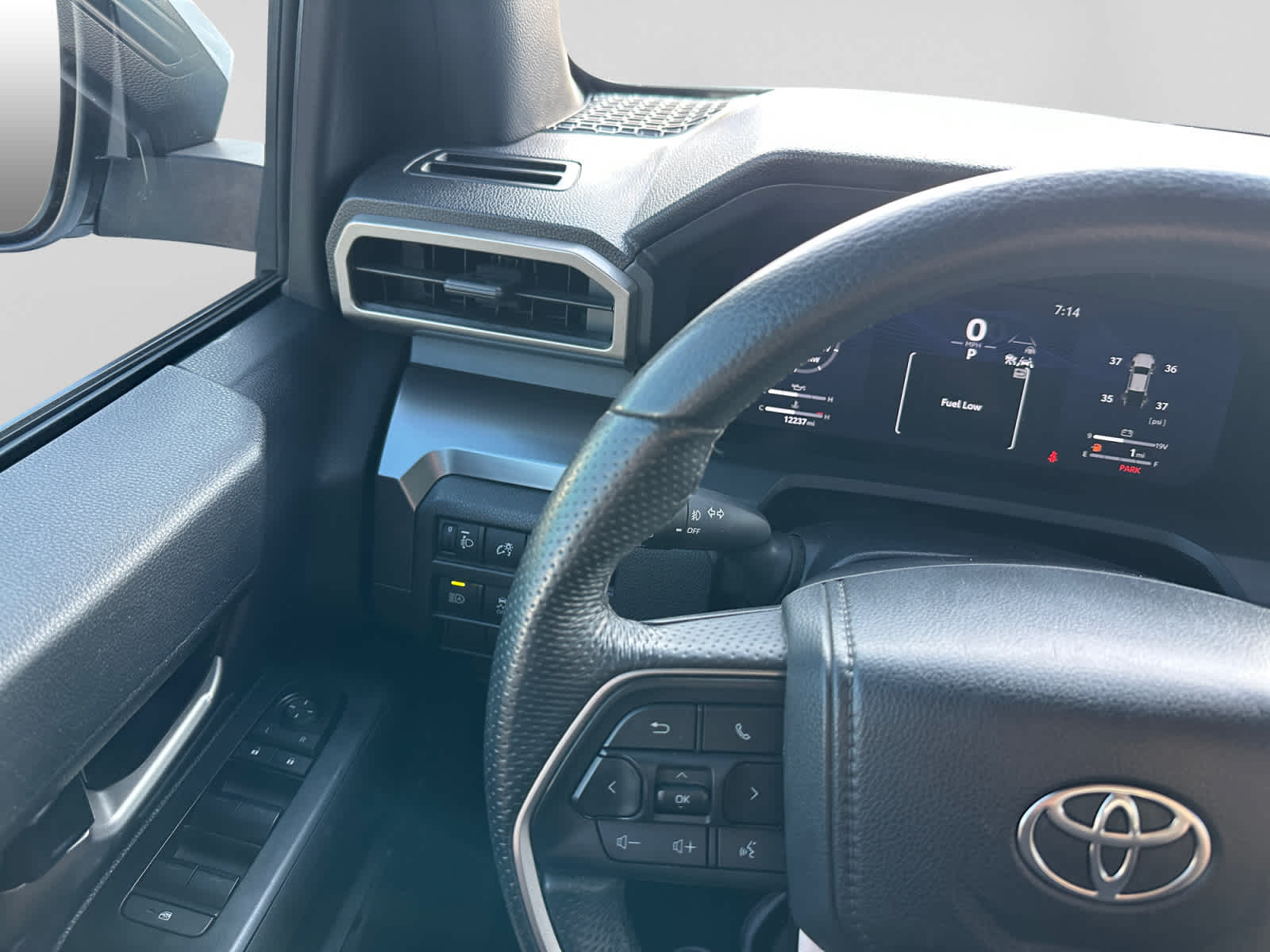 Used 2025 Toyota Tacoma Truck