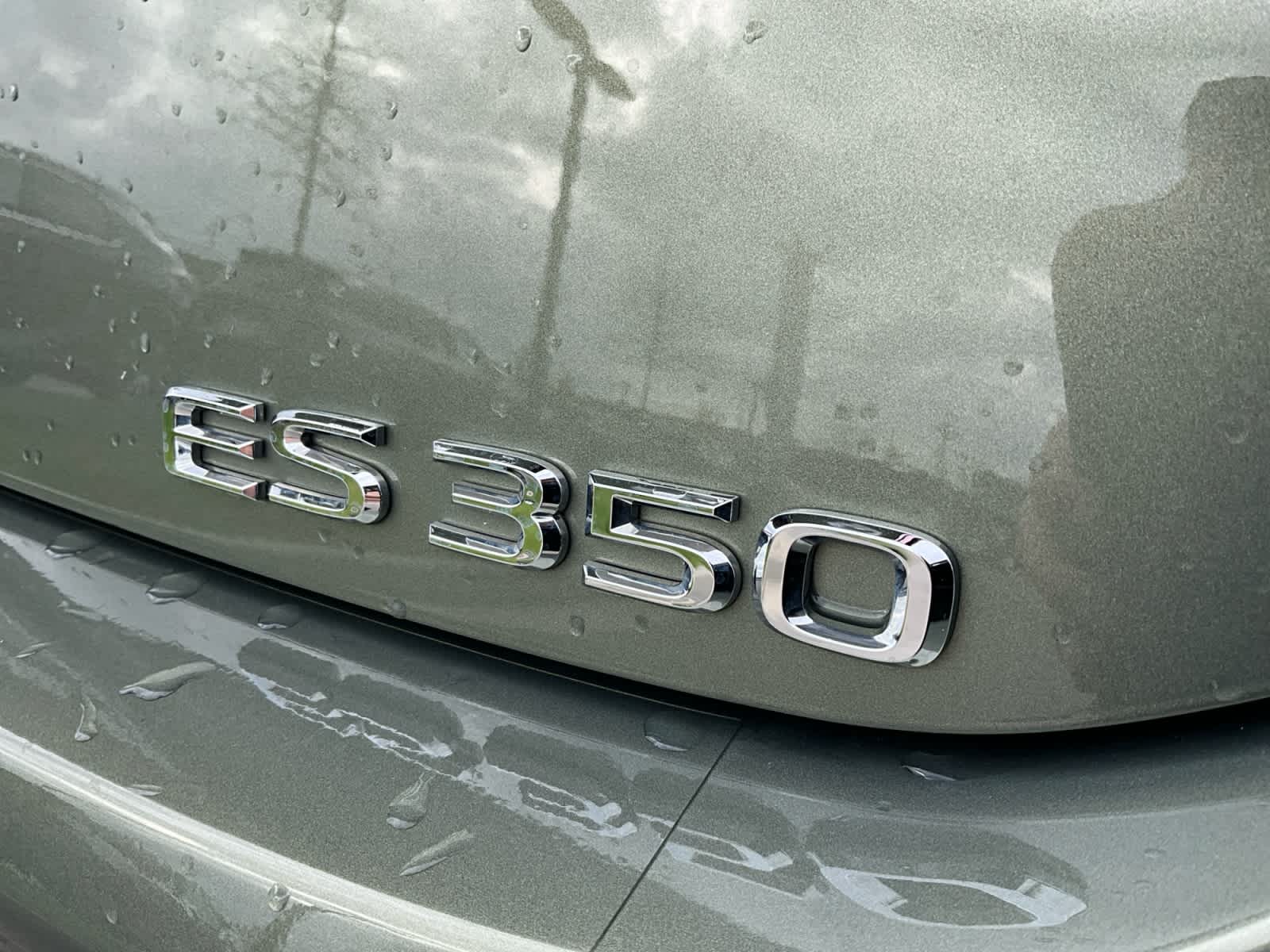 Used 2024 Lexus ES 350 Sedan