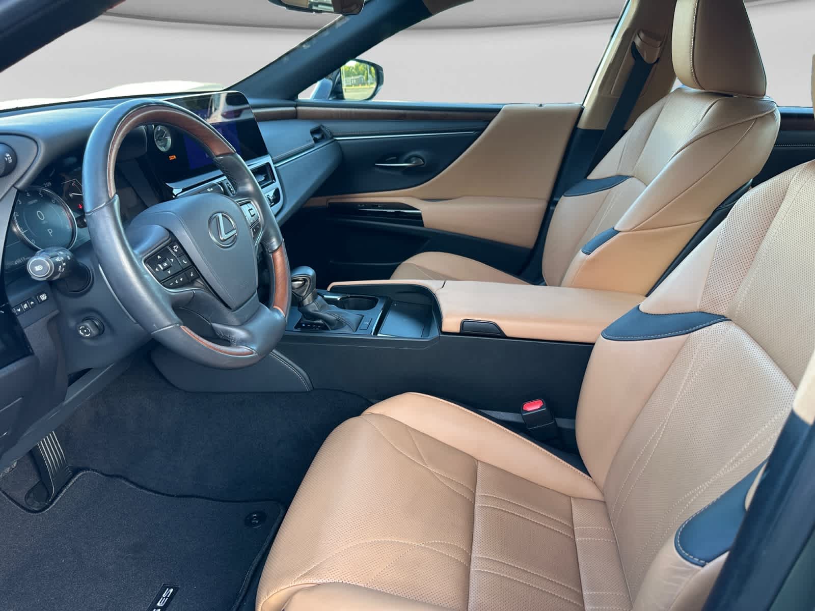 Used 2024 Lexus ES 350 Sedan