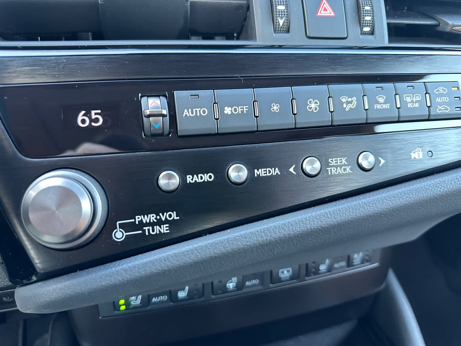 Used 2024 Lexus ES 350 Sedan