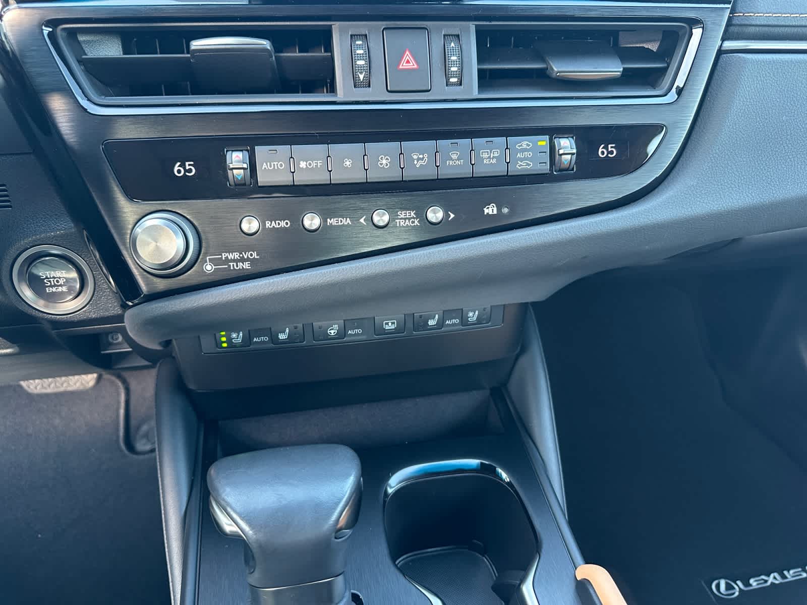 Used 2024 Lexus ES 350 Sedan