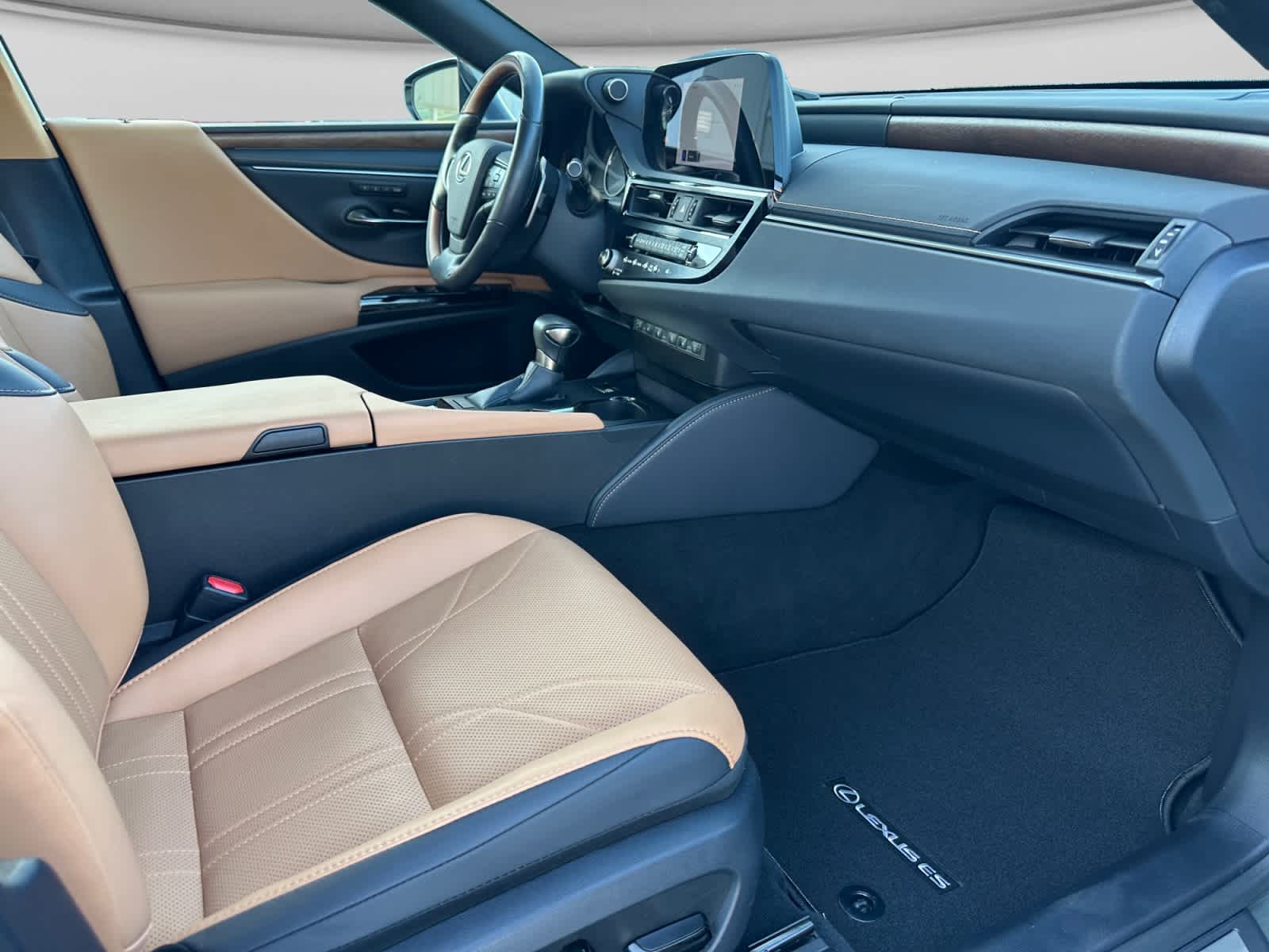 Used 2024 Lexus ES 350 Sedan
