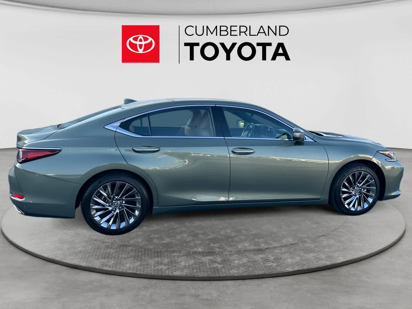 Used 2024 Lexus ES 350 Sedan