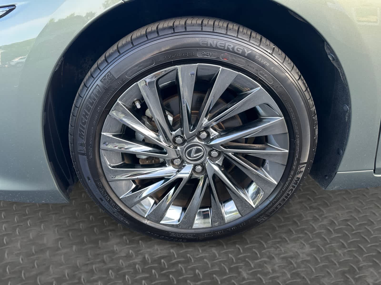 Used 2024 Lexus ES 350 Sedan