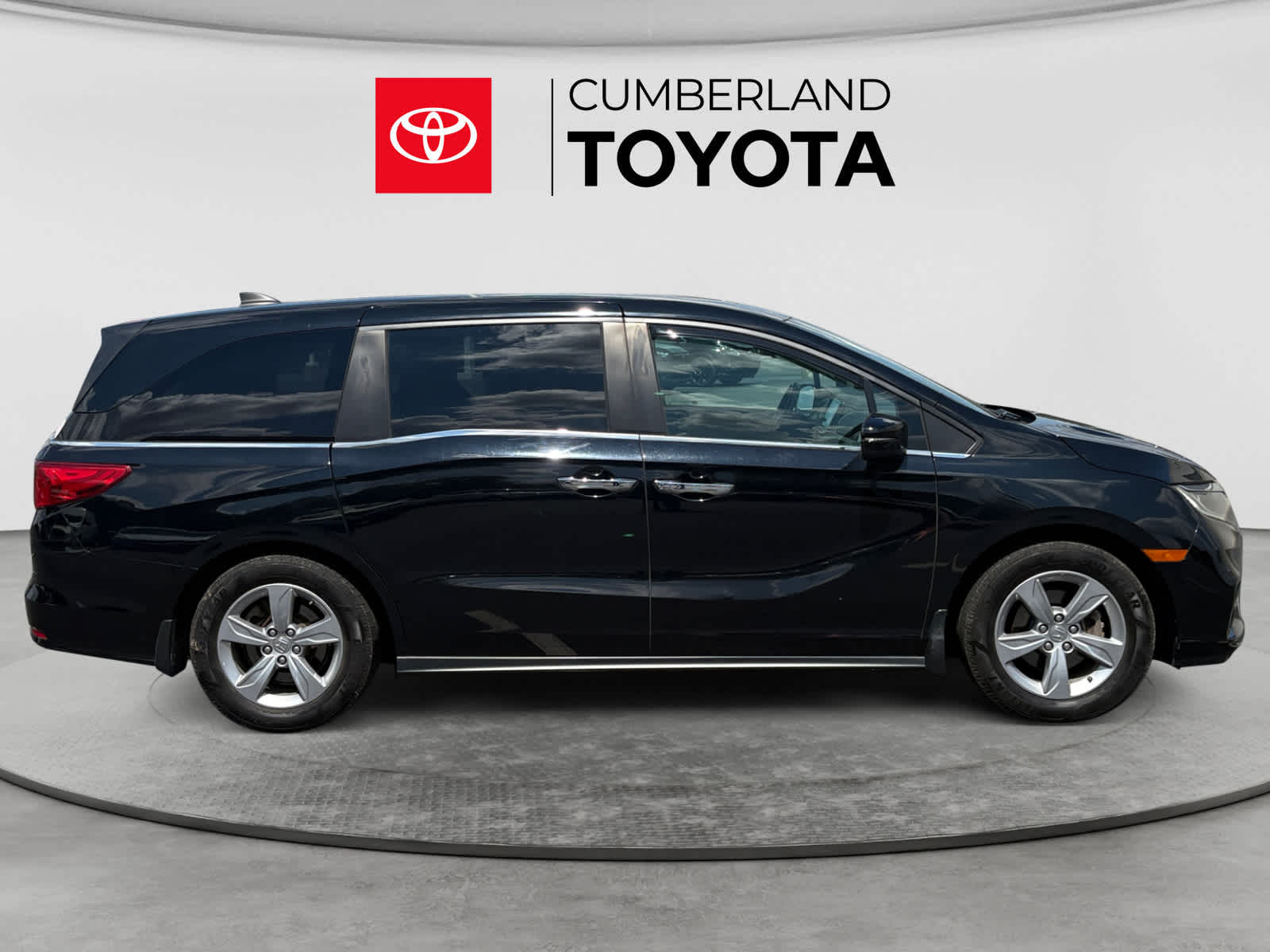 Used 2018 Honda Odyssey Van