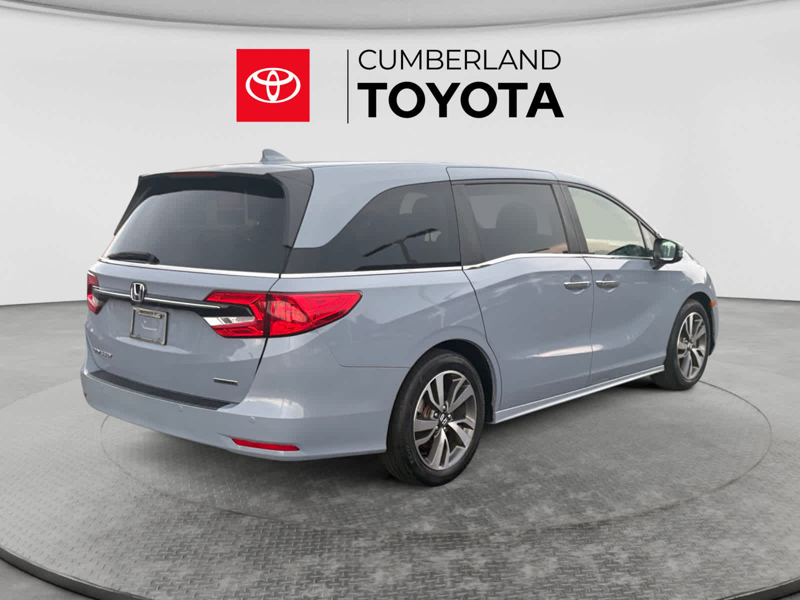 Used 2023 Honda Odyssey Van