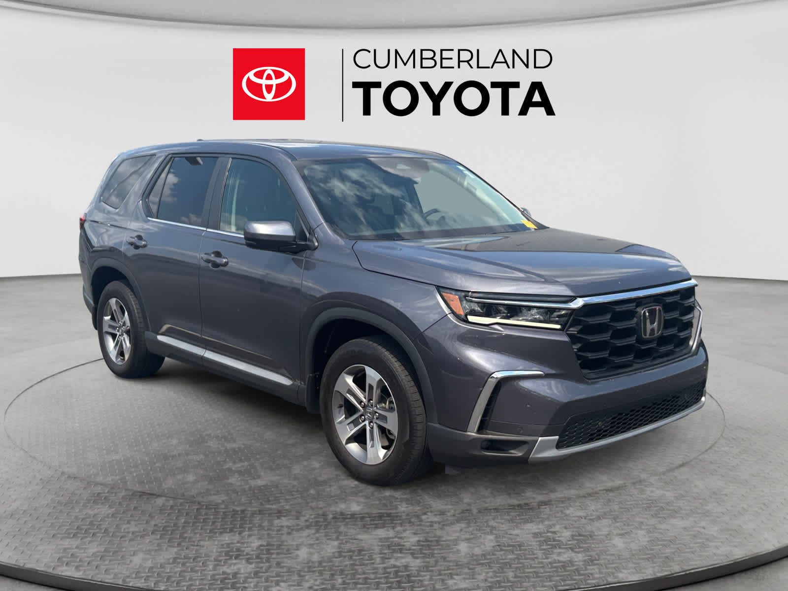 Used 2025 Honda Pilot SUV