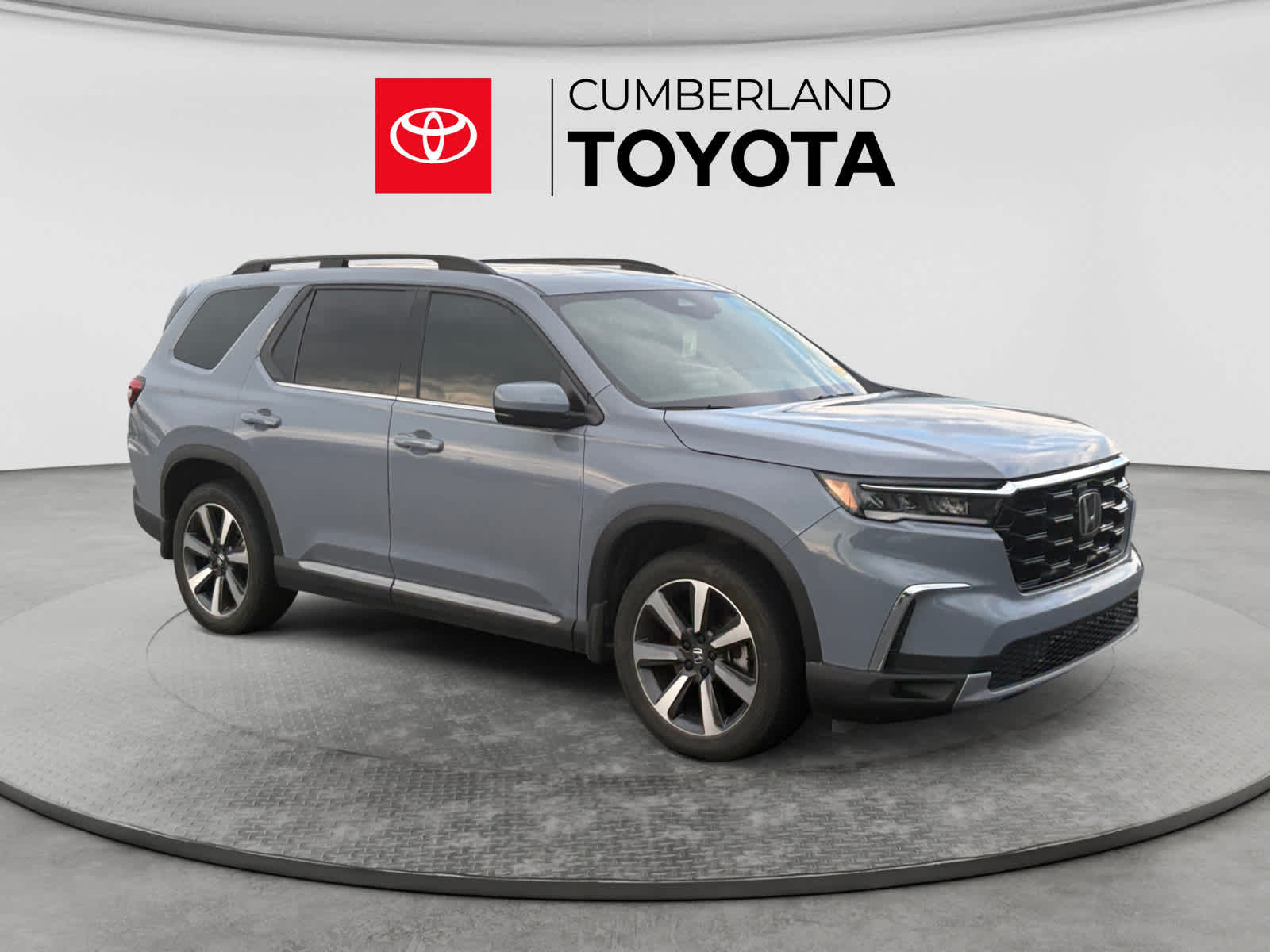 Used 2025 Honda Pilot SUV