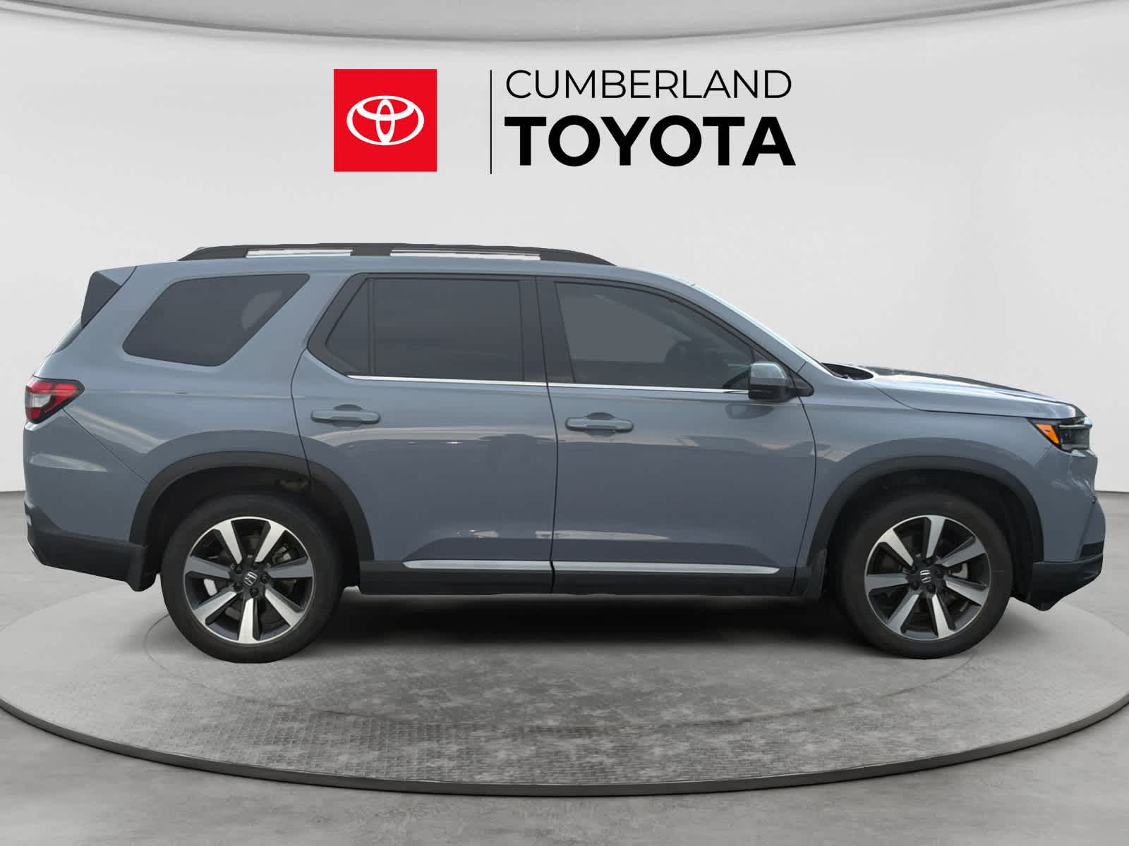 Used 2025 Honda Pilot SUV