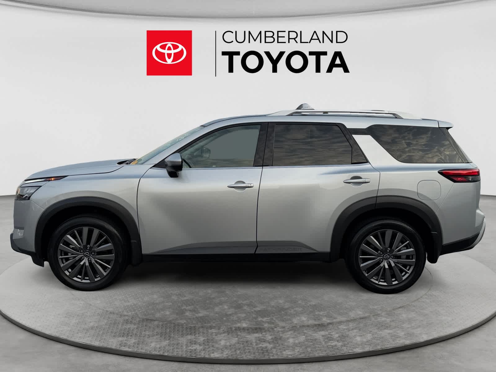 Used 2025 Nissan Pathfinder SUV