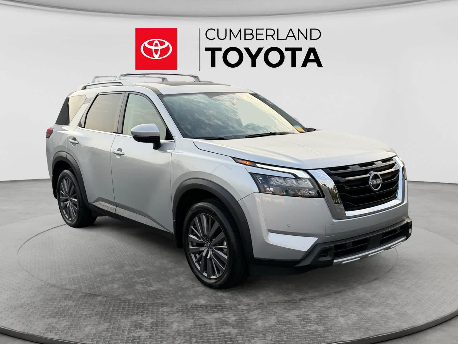 Used 2025 Nissan Pathfinder SUV