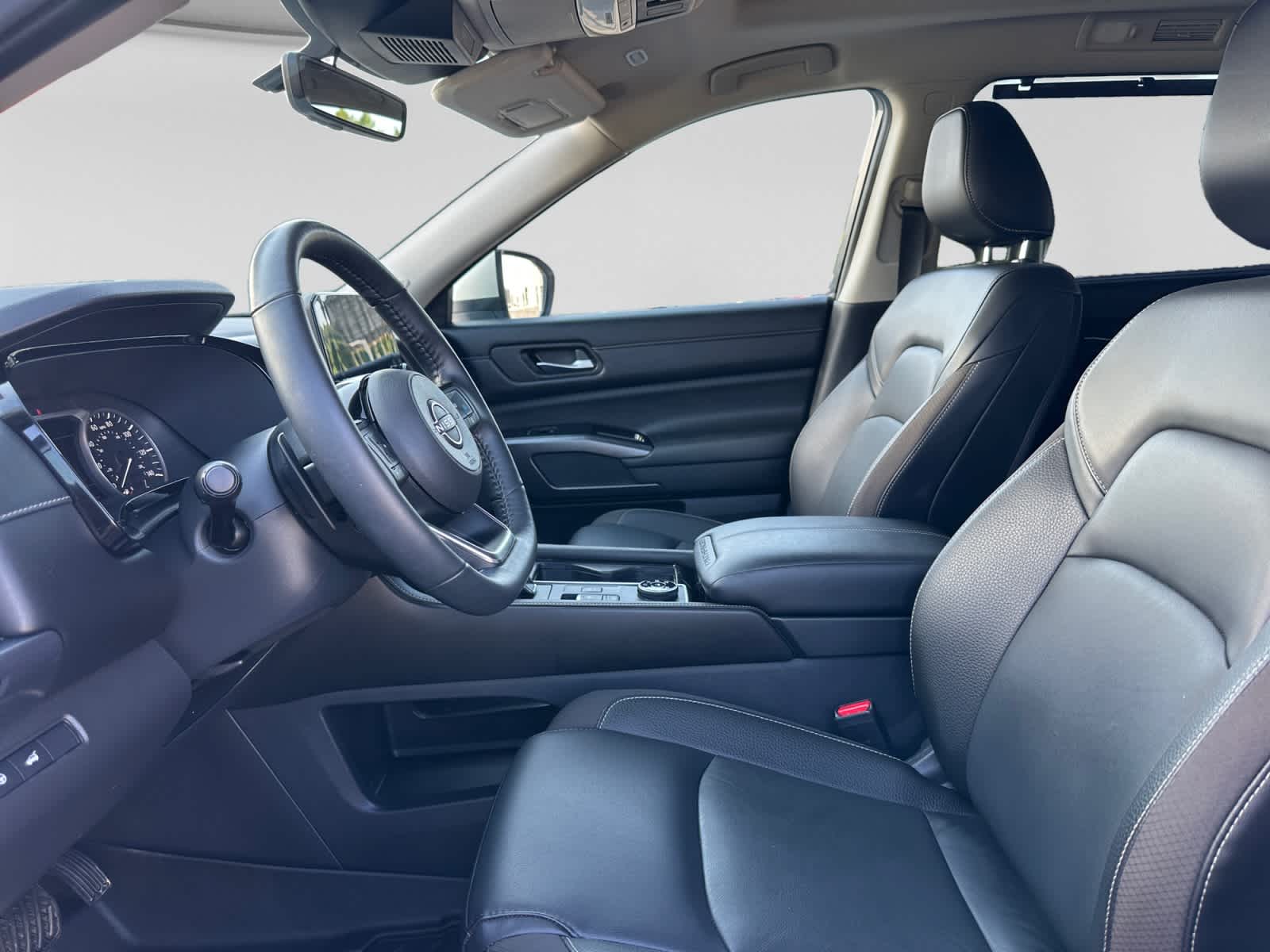 Used 2023 Nissan Pathfinder SUV