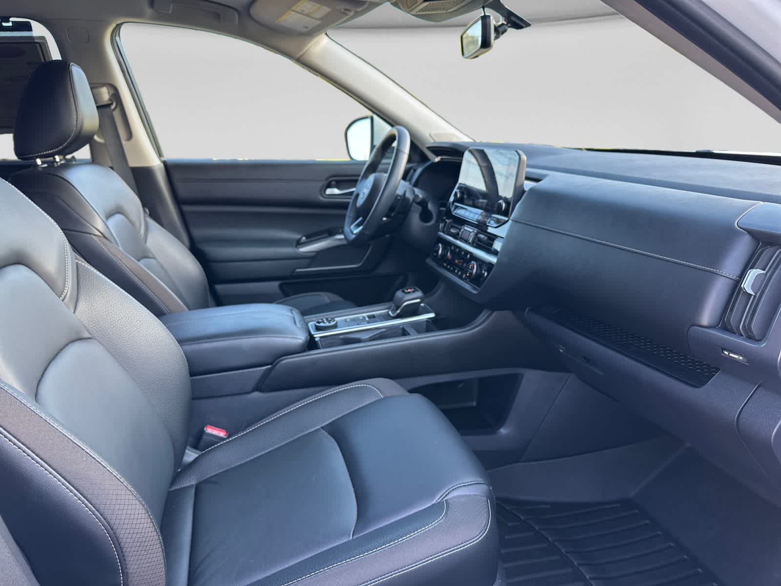 Used 2023 Nissan Pathfinder SUV