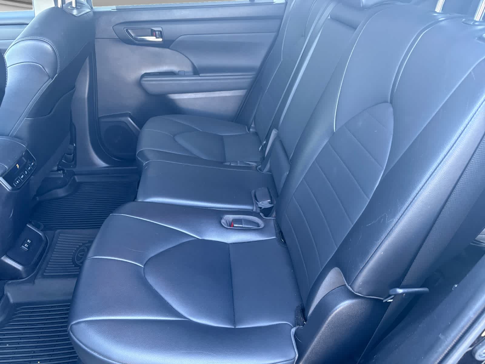 Used 2021 Toyota Highlander SUV