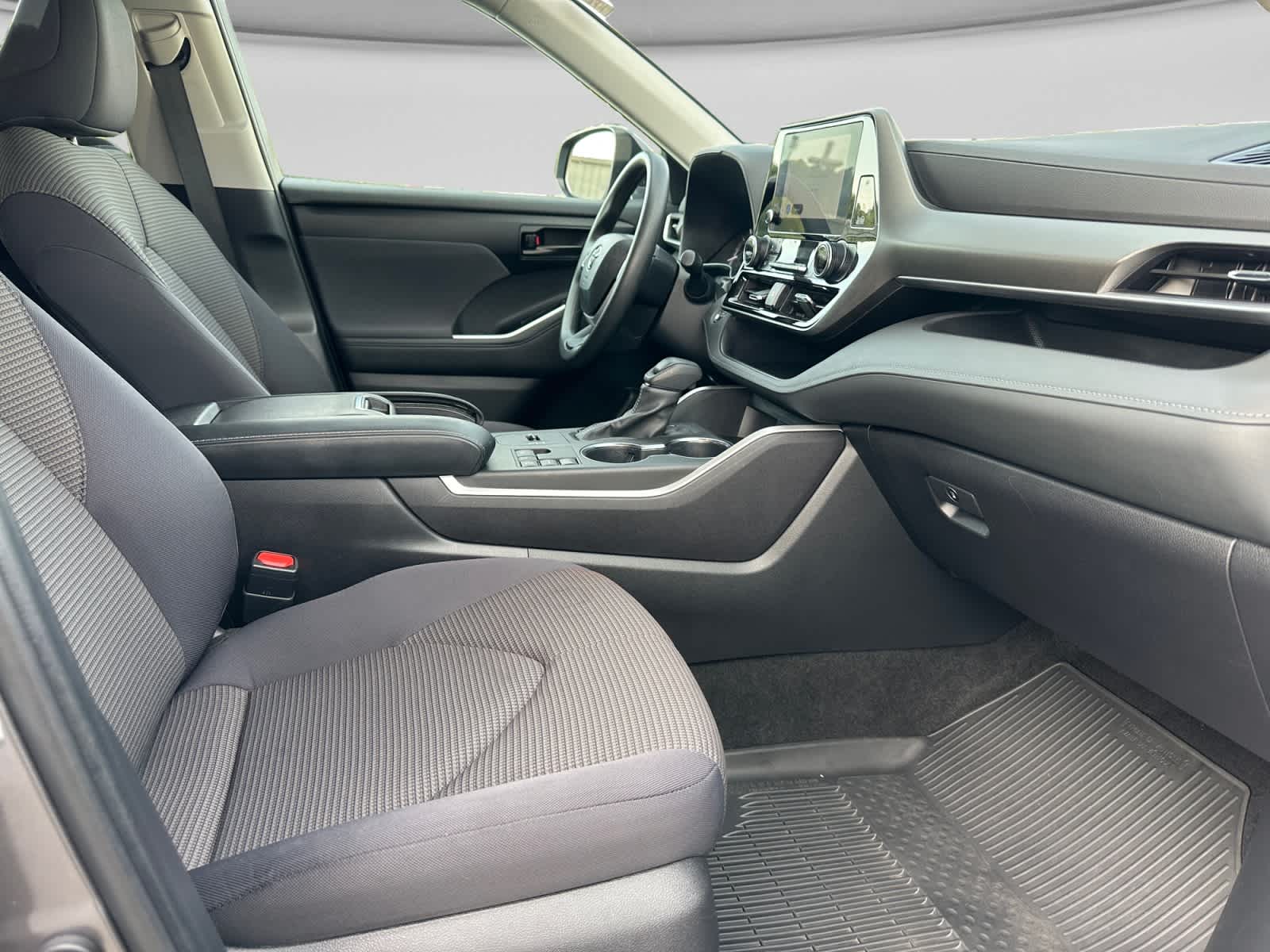 Used 2023 Toyota Highlander SUV