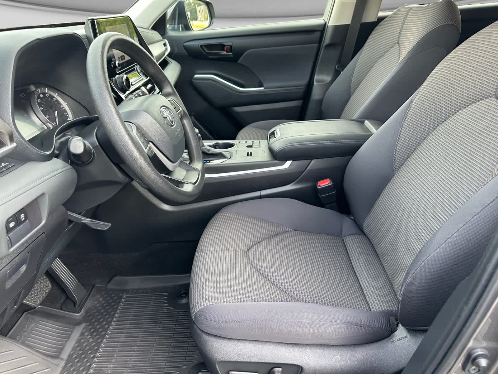 Used 2023 Toyota Highlander SUV