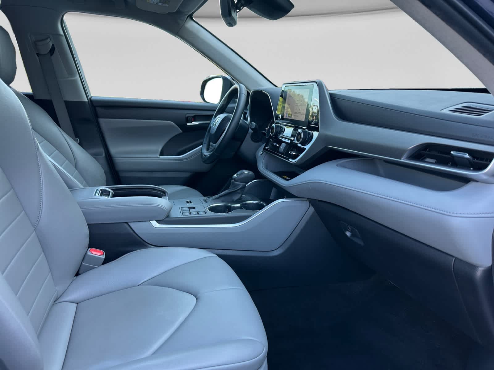 Used 2023 Toyota Highlander SUV