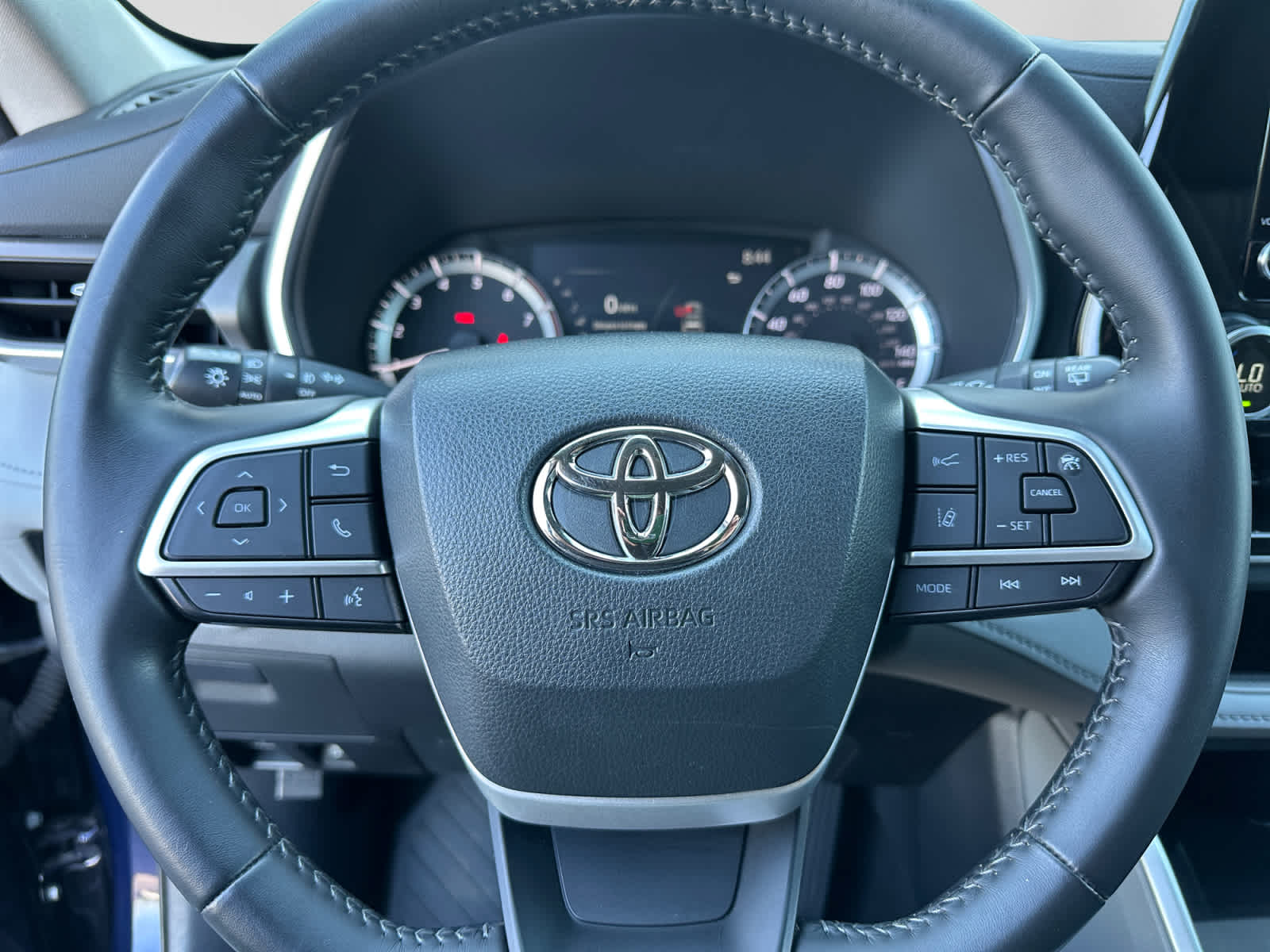 Used 2023 Toyota Highlander SUV