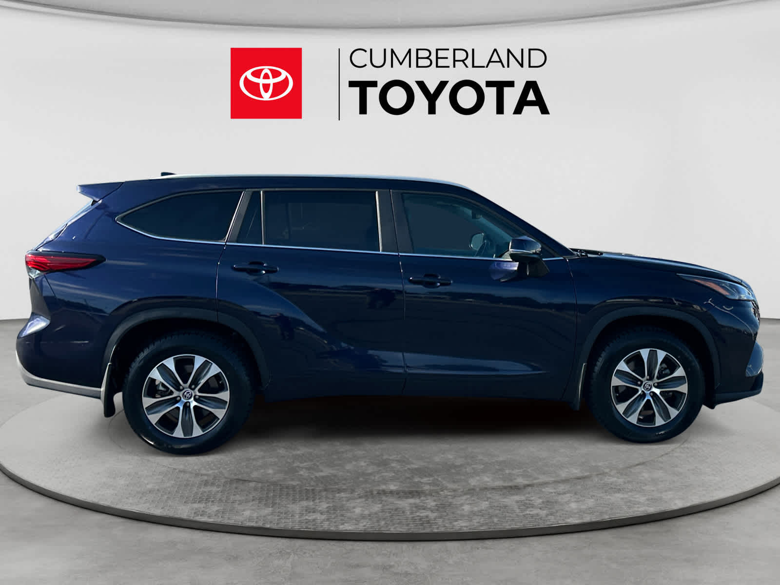 Used 2023 Toyota Highlander SUV